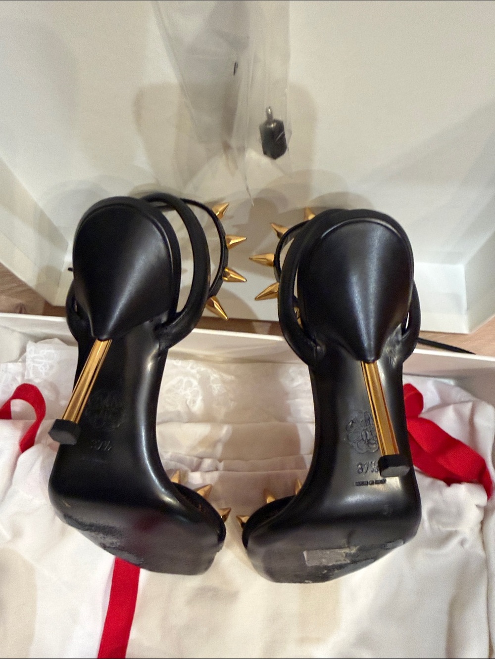 Alexander McQueen Black Heels with Gold Spikes- only worn 1x - Picture 10 of 10